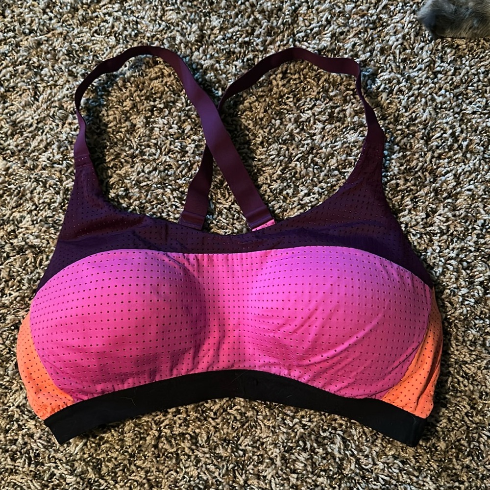 Victoria’s Secret Sport sports bra. Size 36C